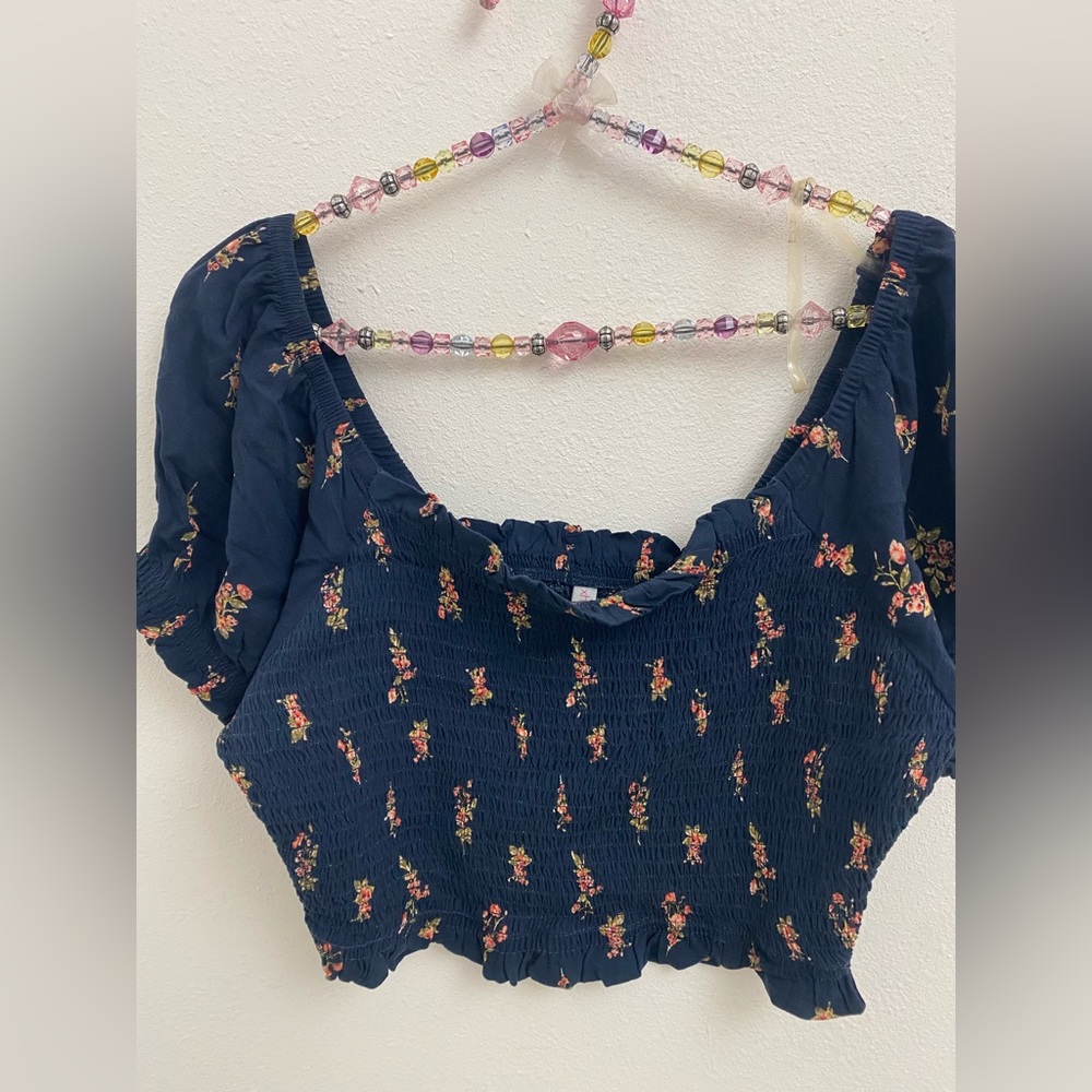 Top, crop, square neckline, floral, medium